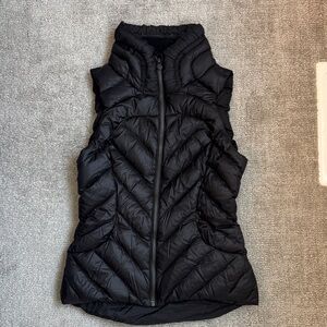 Lululemon Athletica Black Puffy Quilted Vest size 6